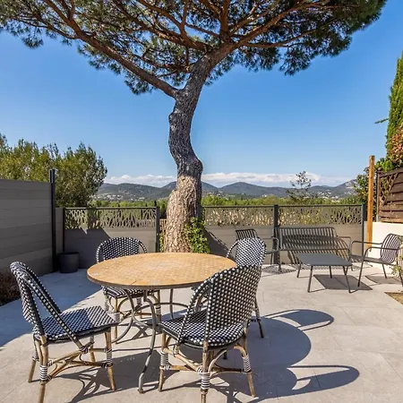 Charming 1-bedroom With Terrace And Communal Pool - - Welkeys * Gassin